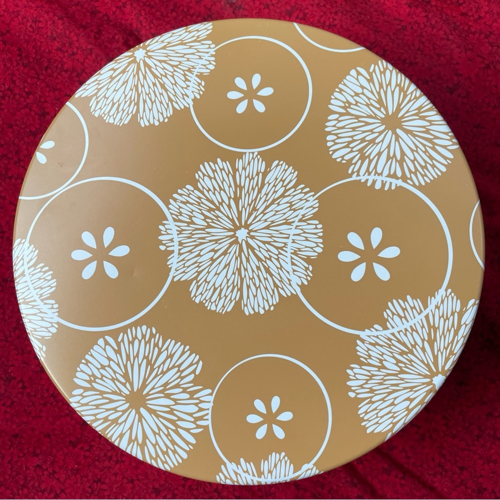 8" Decorative Tin Pittman &‎ Davis Empty
